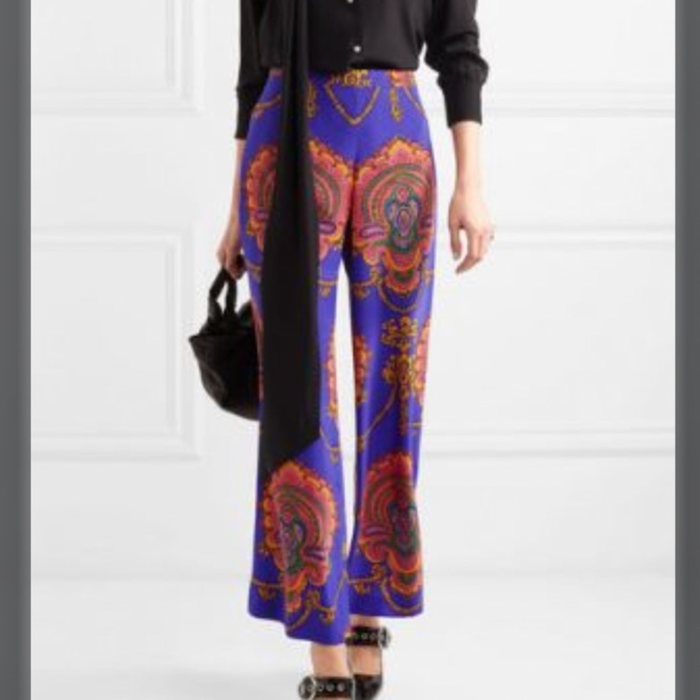 Gucci Printed Silk Pants – Size 40 (Fits US 4) – Worn by Cardi B